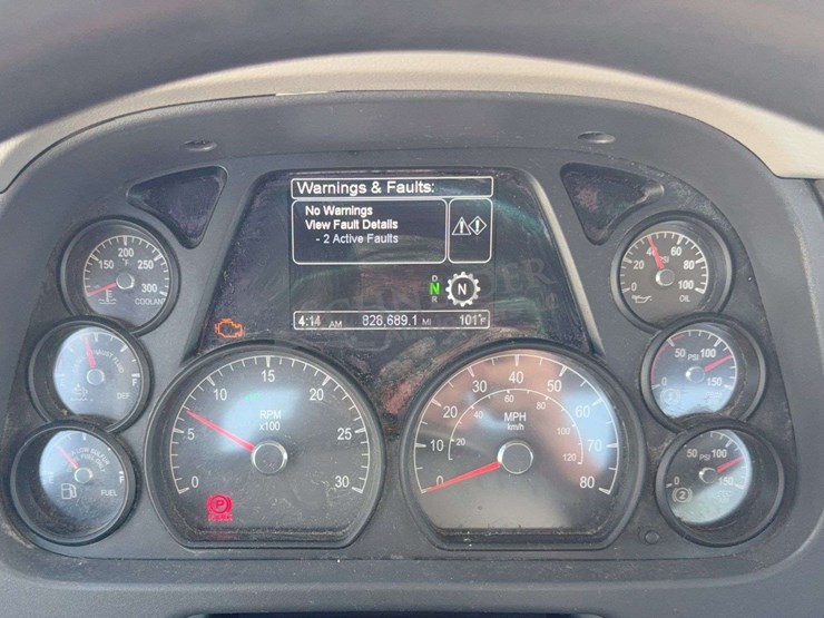 2020-peterbilt-579-image-77