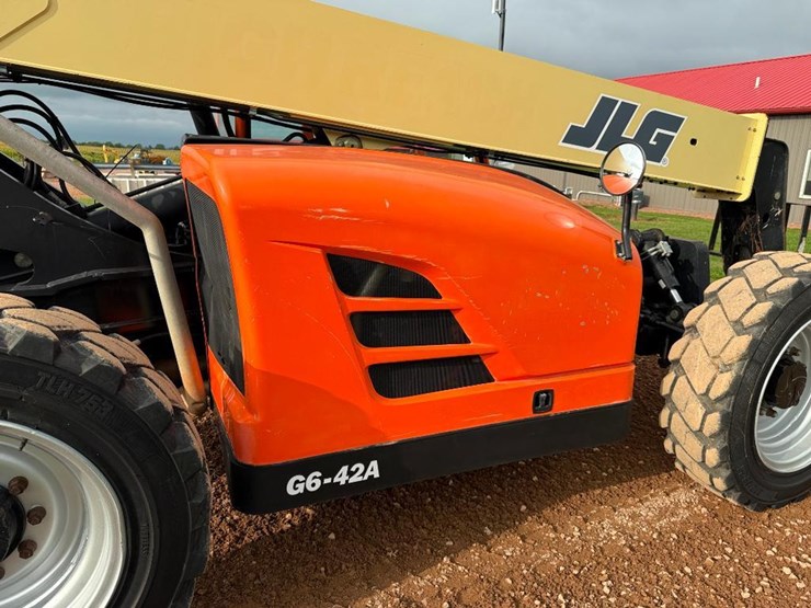 2014-jlg-g6-42a-image-17