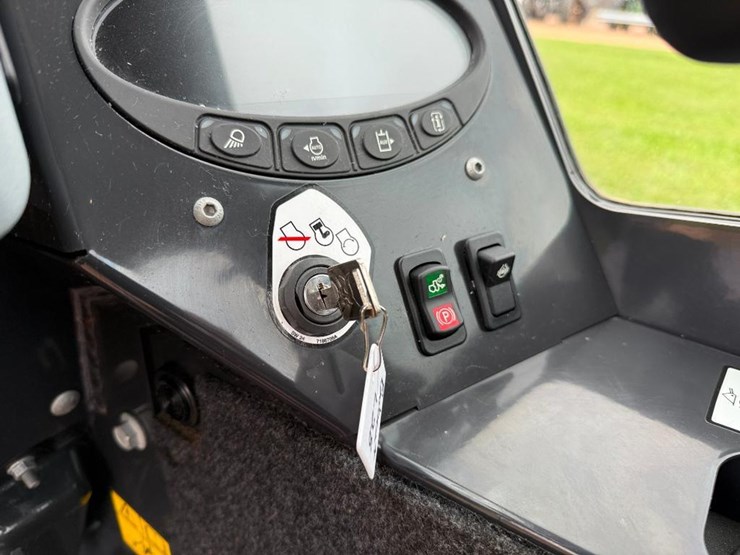 2024-bobcat-l28-image-38