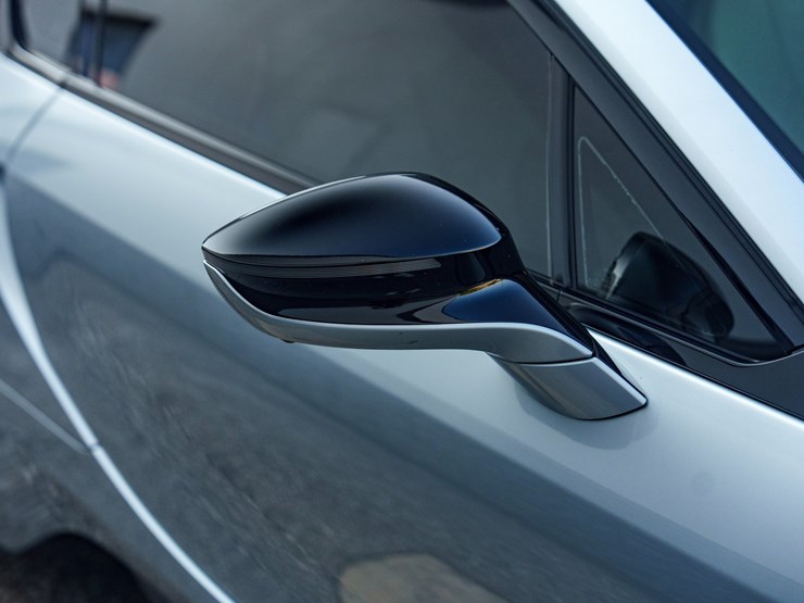 #1064-•-2015-bmw-i-8-image-23