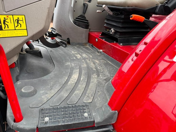 case-ih-farmall-75c-image-35