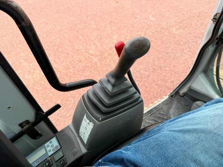 kobelco-sk330-lc-image-65