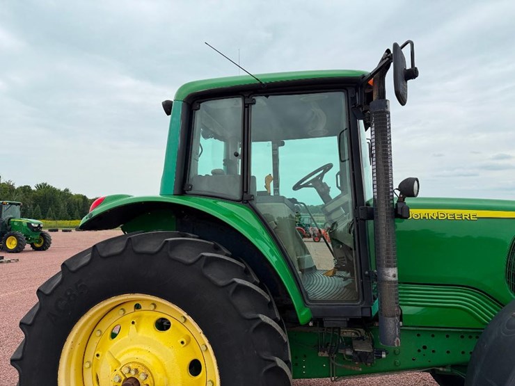 john-deere-7220-image-21