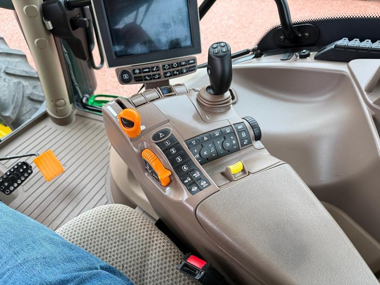 john-deere-6120r-image-53