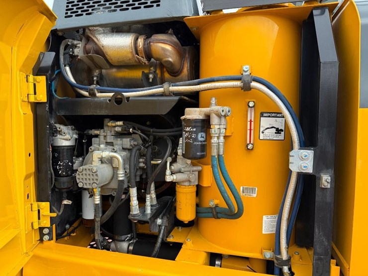 deere-130g-image-47