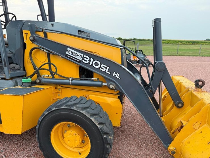 2019-deere-310sl-hl-image-28