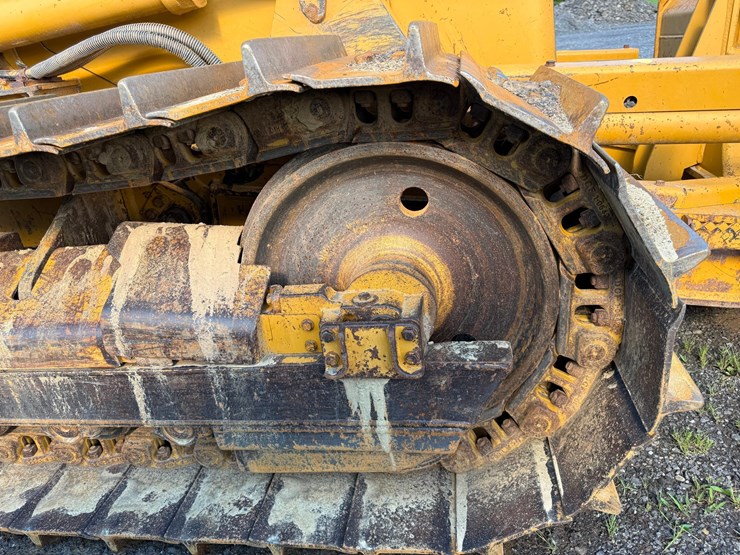 caterpillar-d5g-xl-image-14