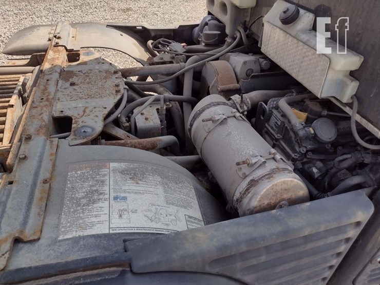2021-bobcat-toolcat-5600-image-35