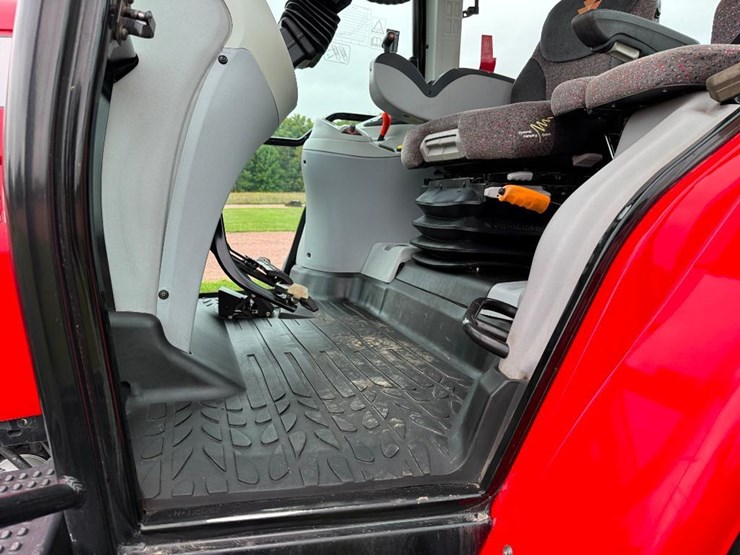 massey-ferguson-6480-image-55
