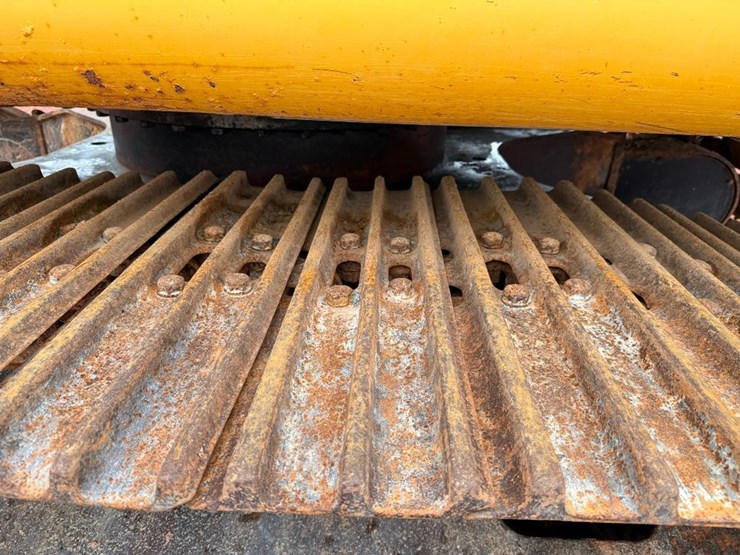 john-deere-2010-image-11