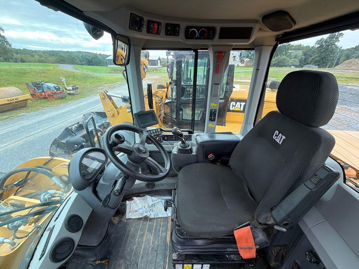 2019-caterpillar-926m-image-21
