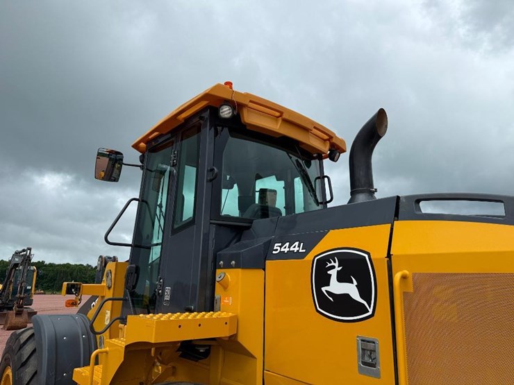 2019-deere-544l-image-23