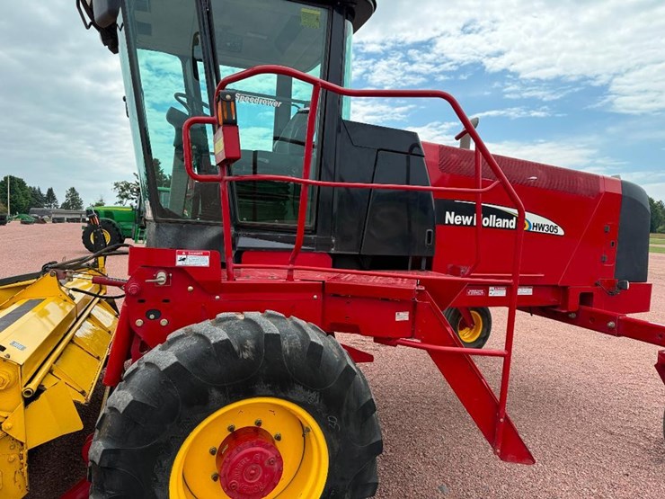 new-holland-hw305-image-22