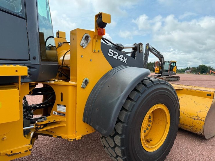 deere-524k-image-30