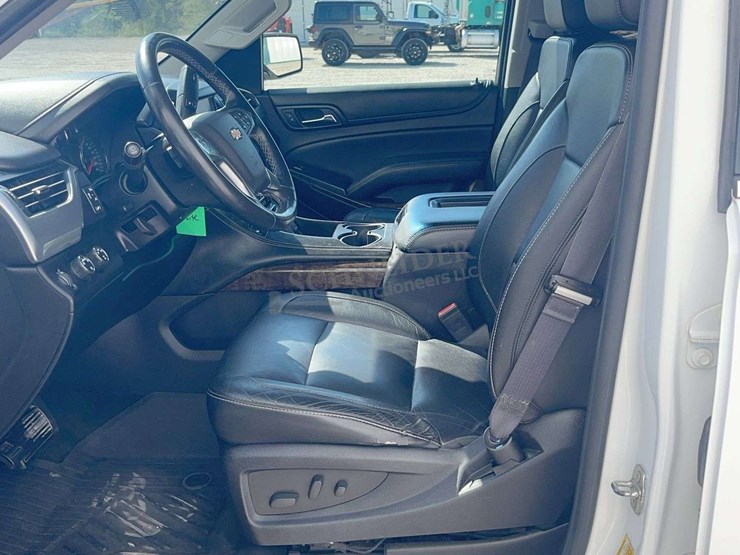 2016-chevrolet-tahoe-lt-image-45