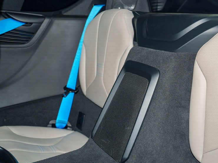 #1064-•-2015-bmw-i-8-image-66