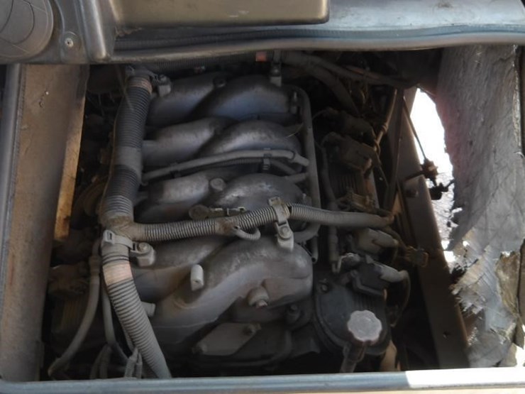 2008-workhorse-w62-image-13