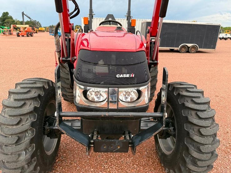 case-ih-farmall-50a-image-26
