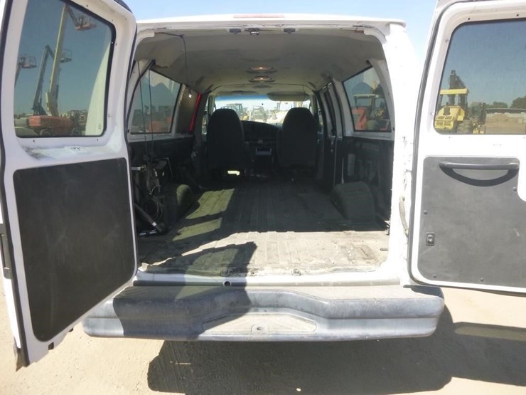 2008-ford-e350-image-20