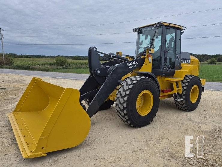 2015-deere-544k-image-1