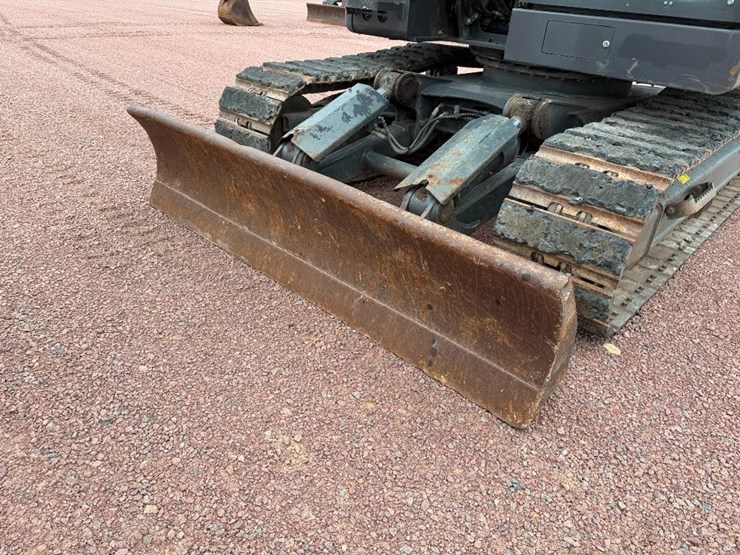 volvo-ecr145el-image-31