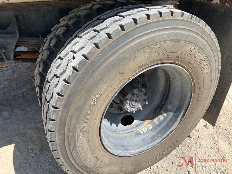 2015-ford-f750-image-3