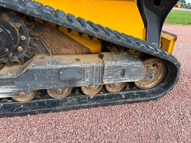 deere-325g-image-17
