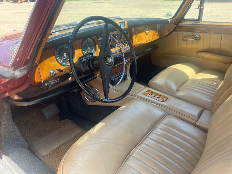 #1066-•-offered-at-no-reserve-|-1967-jaguar-420-g-image-9
