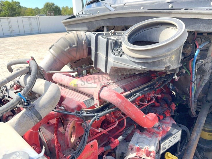 2020-peterbilt-579-image-56