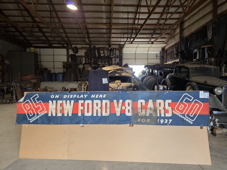 large-dealer-cloth-display-banner-for-new-1937-fords-image-2