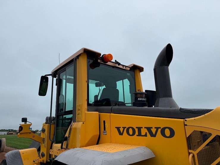 volvo-l90f-image-18