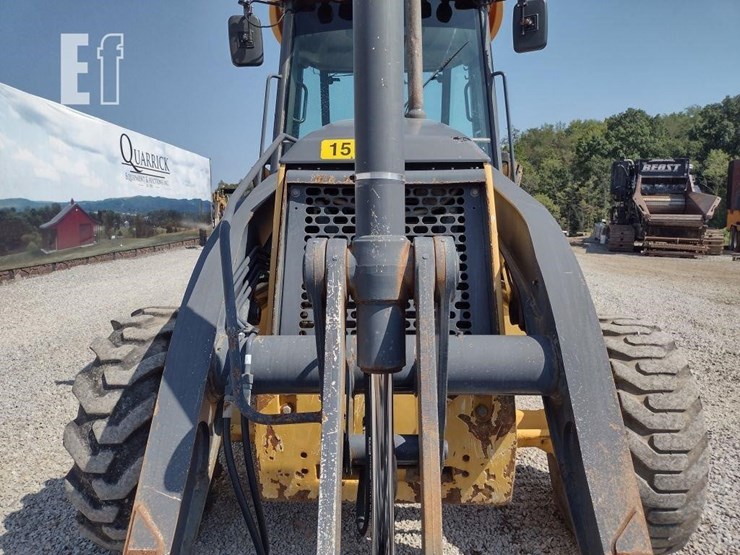 2010-deere-310sj-image-31
