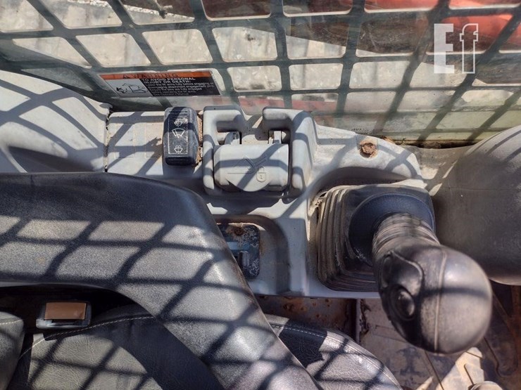 kubota-svl75-image-9