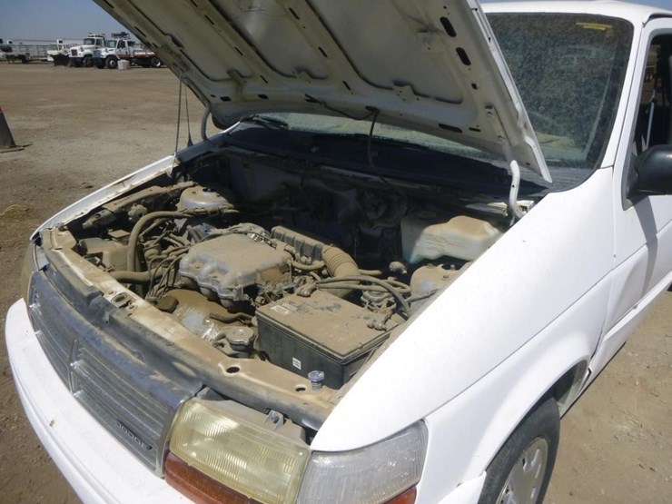 1993-dodge-caravan-image-13