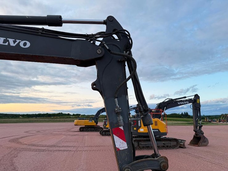 volvo-ecr88-image-35