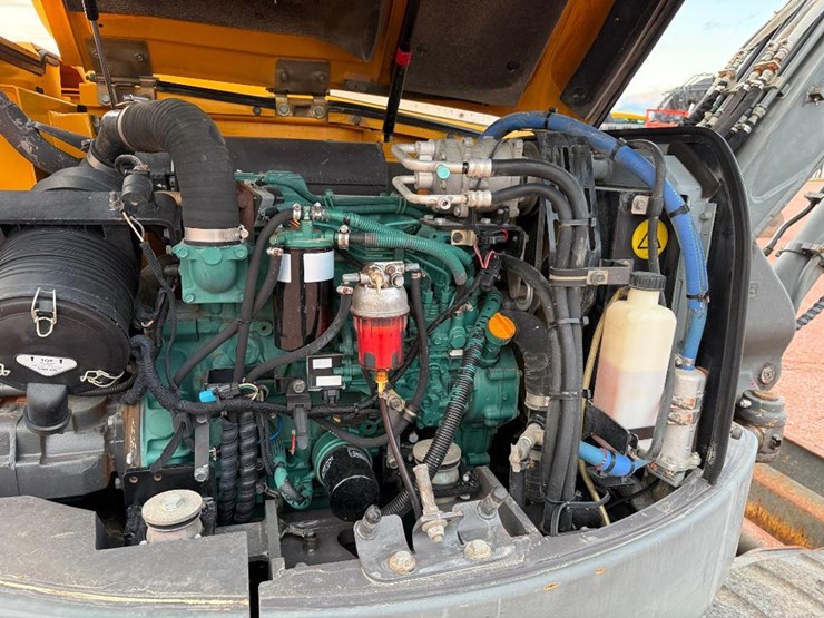 volvo-ecr88-image-45