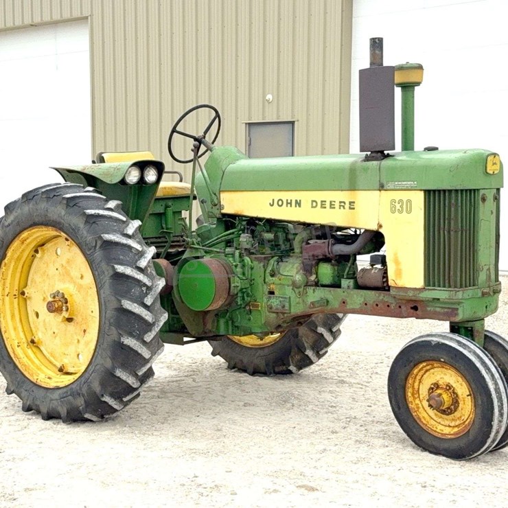 JOHN DEERE 630