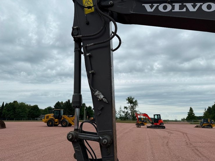 volvo-ecr145el-image-34