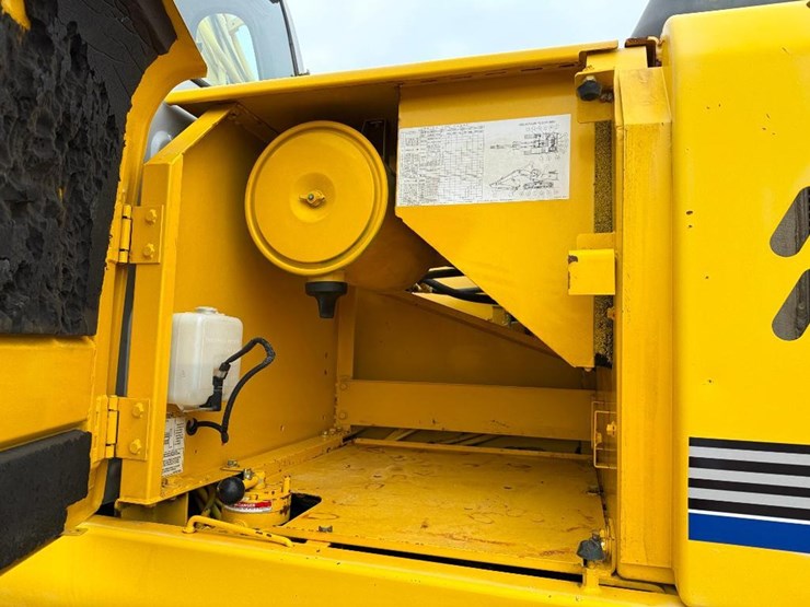 kobelco-sk330-lc-image-51