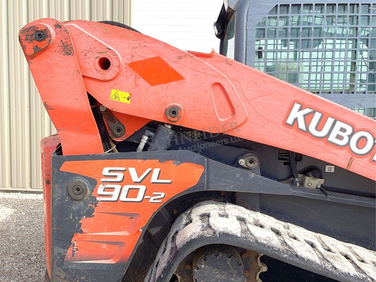 2015-kubota-svl90-image-19