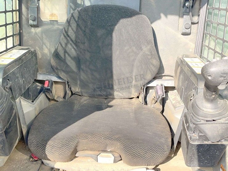 2019-bobcat-t870-image-30