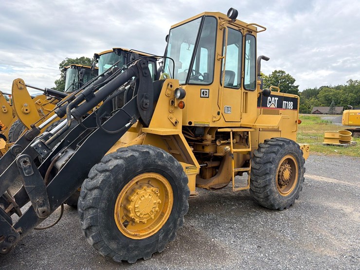caterpillar-it18b-image-24