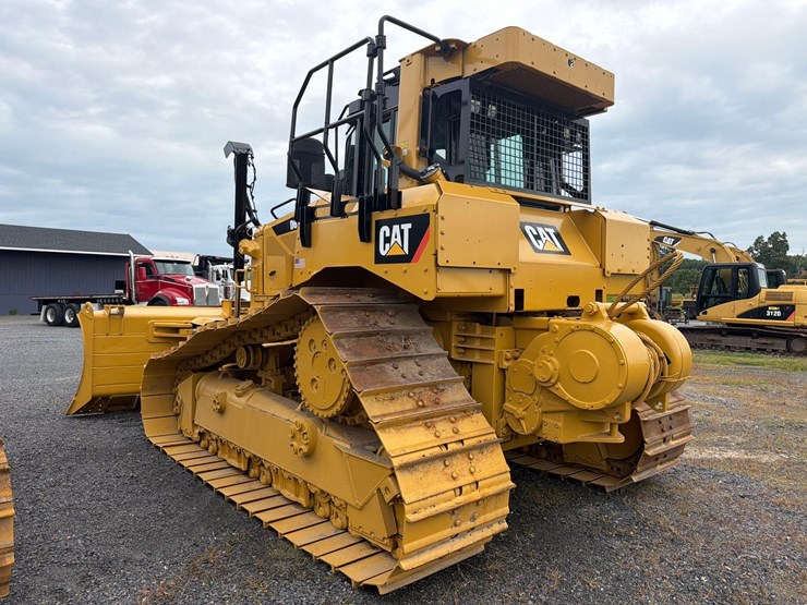 caterpillar-d6t-lgp-image-6