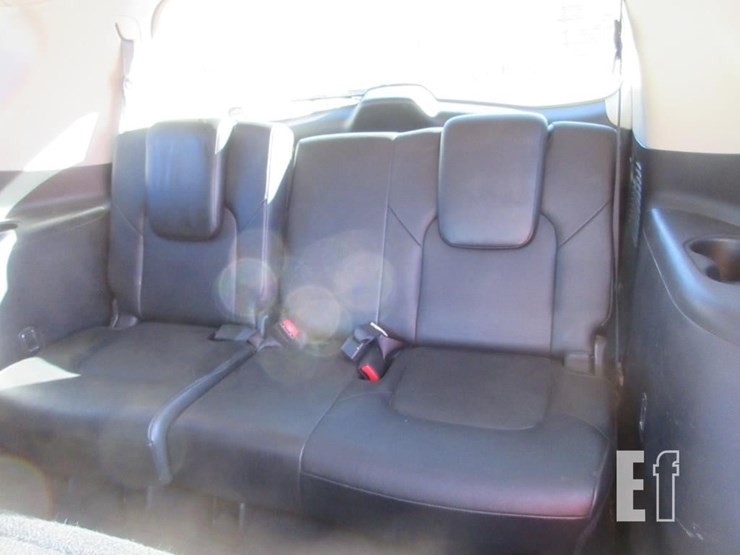 2015-infiniti-qx80-image-13