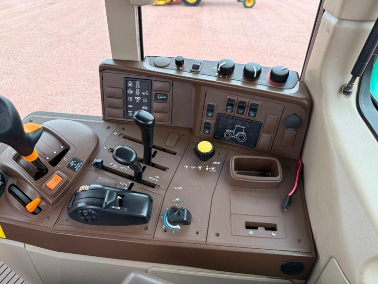john-deere-7220-image-48