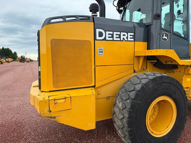 deere-624k-image-19
