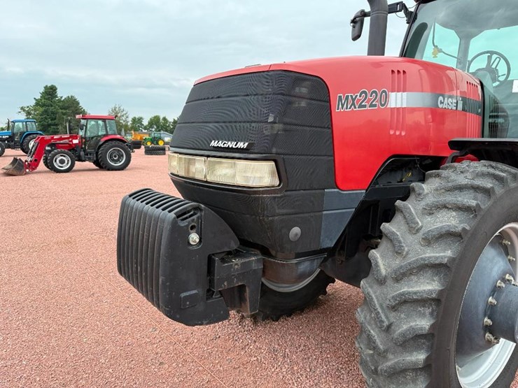 case-ih-mx220-image-30