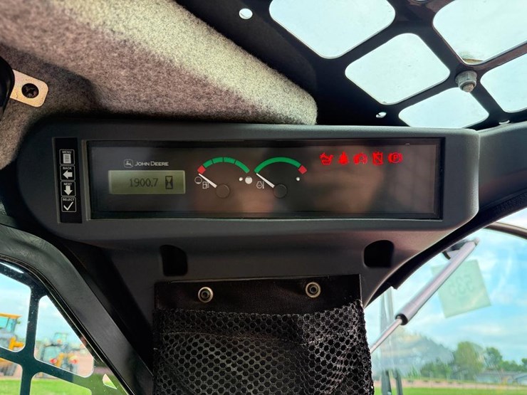 deere-325g-image-34