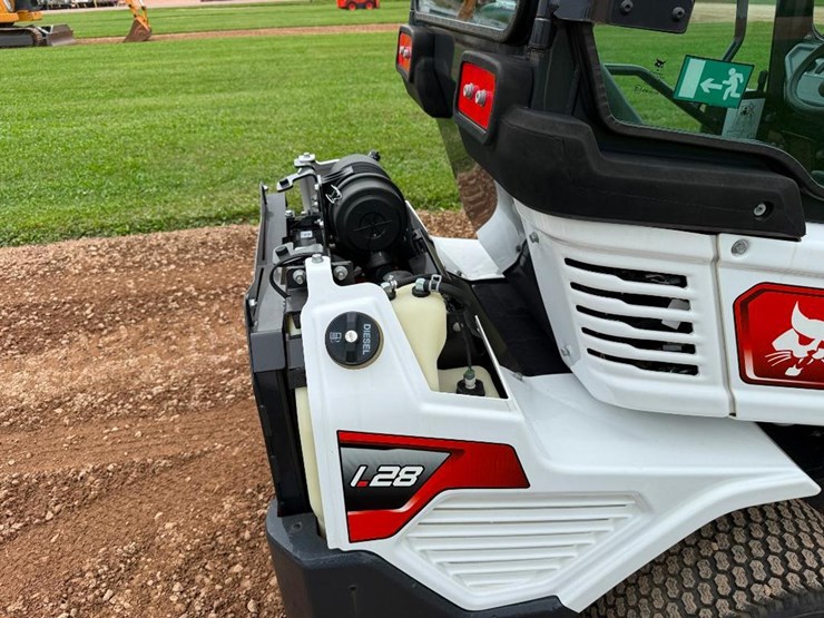 2024-bobcat-l28-image-30