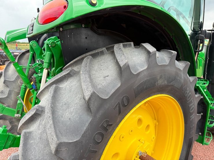 john-deere-6120r-image-10